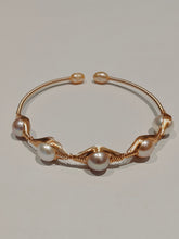 Load image into Gallery viewer, Adjustable Freshwater Pearl Bracelet in 14K Gold Filled