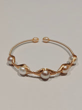 Load image into Gallery viewer, Adjustable Freshwater Pearl Bracelet in 14K Gold Filled