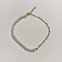 Load image into Gallery viewer, Pearl and Chain Bracelet