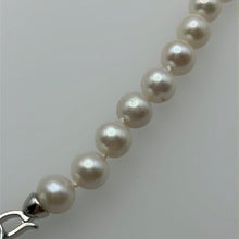 Load image into Gallery viewer, 9-10MM Round Pearl Necklaces With Rose Clasps