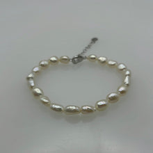 Load image into Gallery viewer, Freshwater Pearl Bracelet 8-9mm