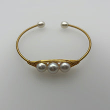 Load image into Gallery viewer, Freshwater Bangle