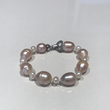 Load image into Gallery viewer, Purple and White Pearl Sets