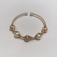 Load image into Gallery viewer, Gold Filled Wire Bracelets
