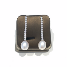 Load image into Gallery viewer, Sterling Silver Silver and Finest Freshwater Pearl Earrings