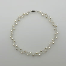 Load image into Gallery viewer, Magnet White Pearl Necklaces