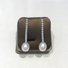 Load image into Gallery viewer, Sterling Silver Silver and Finest Freshwater Pearl Earrings
