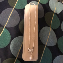 Load image into Gallery viewer, Rose Necklace Set