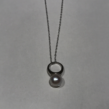 Load image into Gallery viewer, Akoya Sea Pearl Necklace White