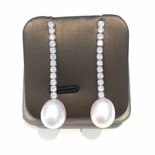 Load image into Gallery viewer, Sterling Silver Silver and Finest Freshwater Pearl Earrings