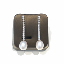 Load image into Gallery viewer, Sterling Silver Silver and Finest Freshwater Pearl Earrings
