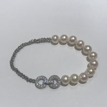 Load image into Gallery viewer, Designer ‘s special Freshwater Pearl Bracelets
