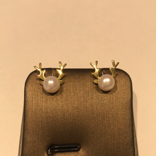 Load image into Gallery viewer, Deer Studs