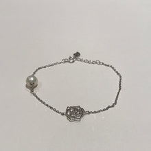 Load image into Gallery viewer, Camilla Freshwater Pearl Bracelets