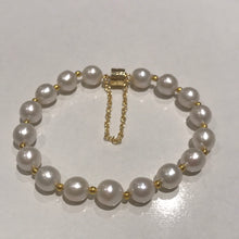 Load image into Gallery viewer, Magnet Freshwater Pearl Bracelets
