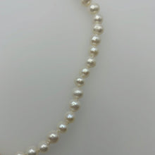 Load image into Gallery viewer, 7 MM Pearl Necklace Golden