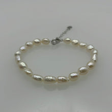 Load image into Gallery viewer, Freshwater Pearl Bracelet 8-9mm
