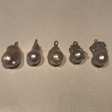 Load image into Gallery viewer, Masssive Baroque Pendents