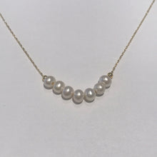 Load image into Gallery viewer, Smile Freshwater Pearl Necklaces Golden