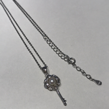 Load image into Gallery viewer, Akoya Sea Pearl Key Necklaces