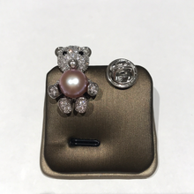 Load image into Gallery viewer, Bear Brooches with Freshwater Pearls
