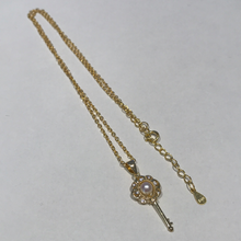 Load image into Gallery viewer, Akoya Sea Pearl Key Necklaces