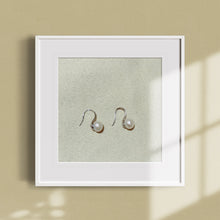 Load image into Gallery viewer, Modern Freshwater Pearls Earrings