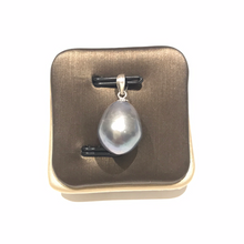 Load image into Gallery viewer, Big 12-15 MM Pearl Pendents