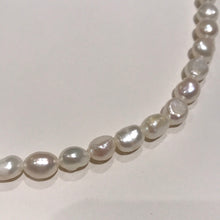 Load image into Gallery viewer, Baroque Freshwater Pearls Necklace