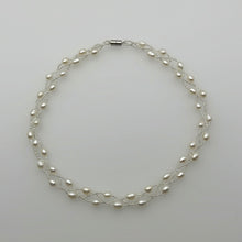 Load image into Gallery viewer, Magnet White Pearl Necklaces