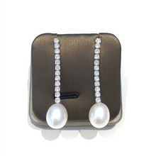 Load image into Gallery viewer, Sterling Silver Silver and Finest Freshwater Pearl Earrings