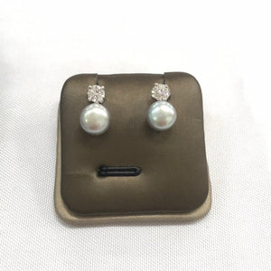 Classic Freshwater Pearls Studs
