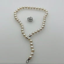 Load image into Gallery viewer, 9-10MM Round Pearl Necklaces With Rose Clasps