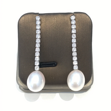 Load image into Gallery viewer, Sterling Silver Silver and Finest Freshwater Pearl Earrings