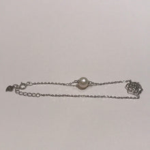 Load image into Gallery viewer, Camilla Freshwater Pearl Bracelets