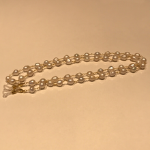 Load image into Gallery viewer, Pearl Chain For Sunglasses