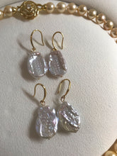 Load image into Gallery viewer, Petal Shaped Baroque Pearl Earrings