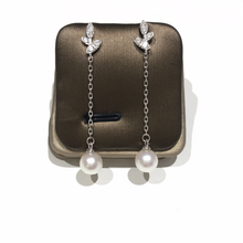 Load image into Gallery viewer, Sterling Silver Leaves long Akoya Sea Pearl Earrings