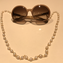 Load image into Gallery viewer, Pearl Chain For Sunglasses