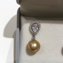 Load image into Gallery viewer, Golden Freshwater Pearls Earrings 06