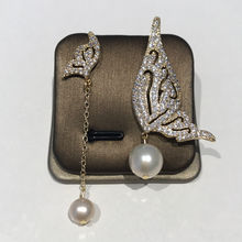 Load image into Gallery viewer, 14K Gold Filled Butterfly Premium Pearl Earrings