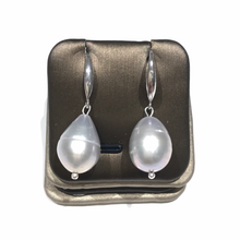 Load image into Gallery viewer, Classical Big Tear Drop Earrings