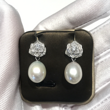 Load image into Gallery viewer, Sterling Silver Rose Finest Freshwater Pearl Earrings