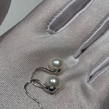 Load image into Gallery viewer, Modern Freshwater Pearls Earrings
