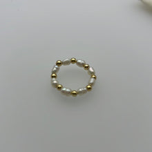Load image into Gallery viewer, Elastic Pearl Ring 03
