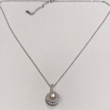 Load image into Gallery viewer, Akoya Sea Pearl Necklace