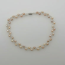 Load image into Gallery viewer, Magnet Pink Pearl Necklaces