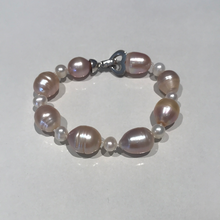 Load image into Gallery viewer, Purple and White Pearl Sets