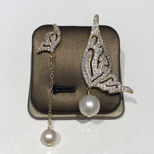 Load image into Gallery viewer, 14K Gold Filled Butterfly Premium Pearl Earrings
