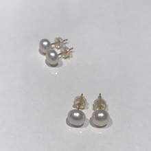 Load image into Gallery viewer, 6-7 MM Pearl Studs ( Golden)